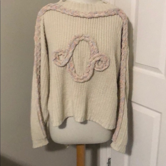 NWT WILDFOX SWEATER L - Picture 1 of 13